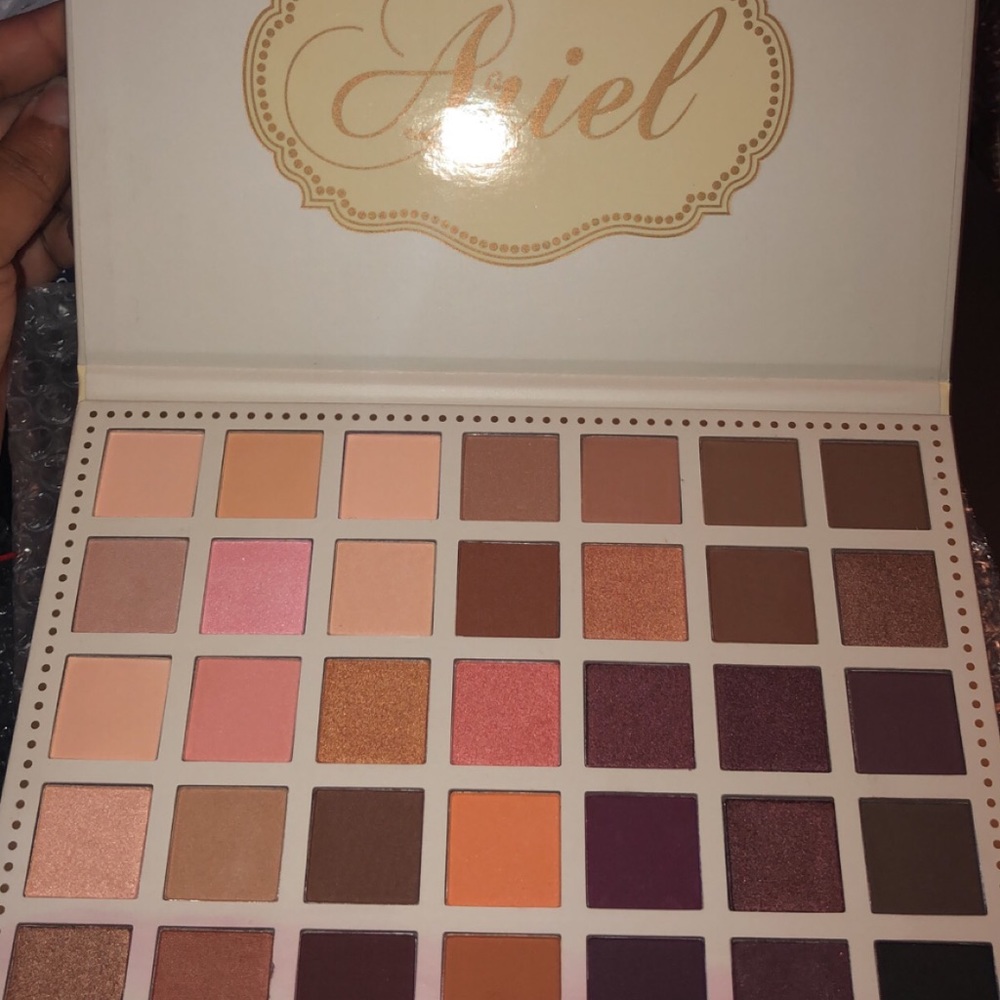 Beauty creations Ariel